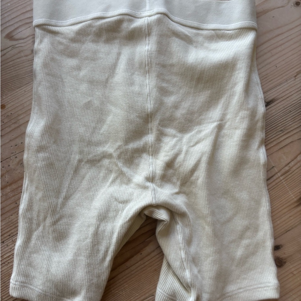SKIMS NWOT Cream Ribbed Shorts - Picture 3 of 3